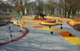 Revêtement pour aires de jeux